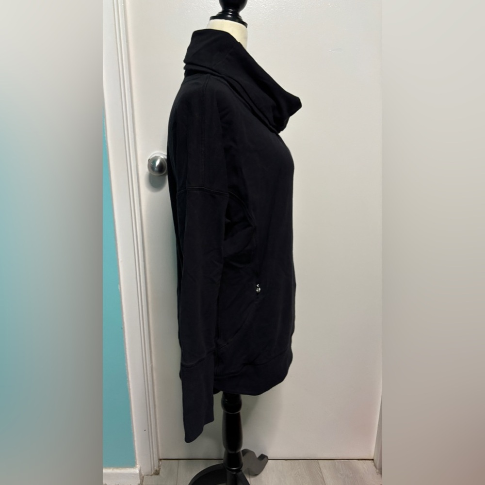 LULULEMON BLACK REST DAY PULLOVER - Picture 11 of 16
